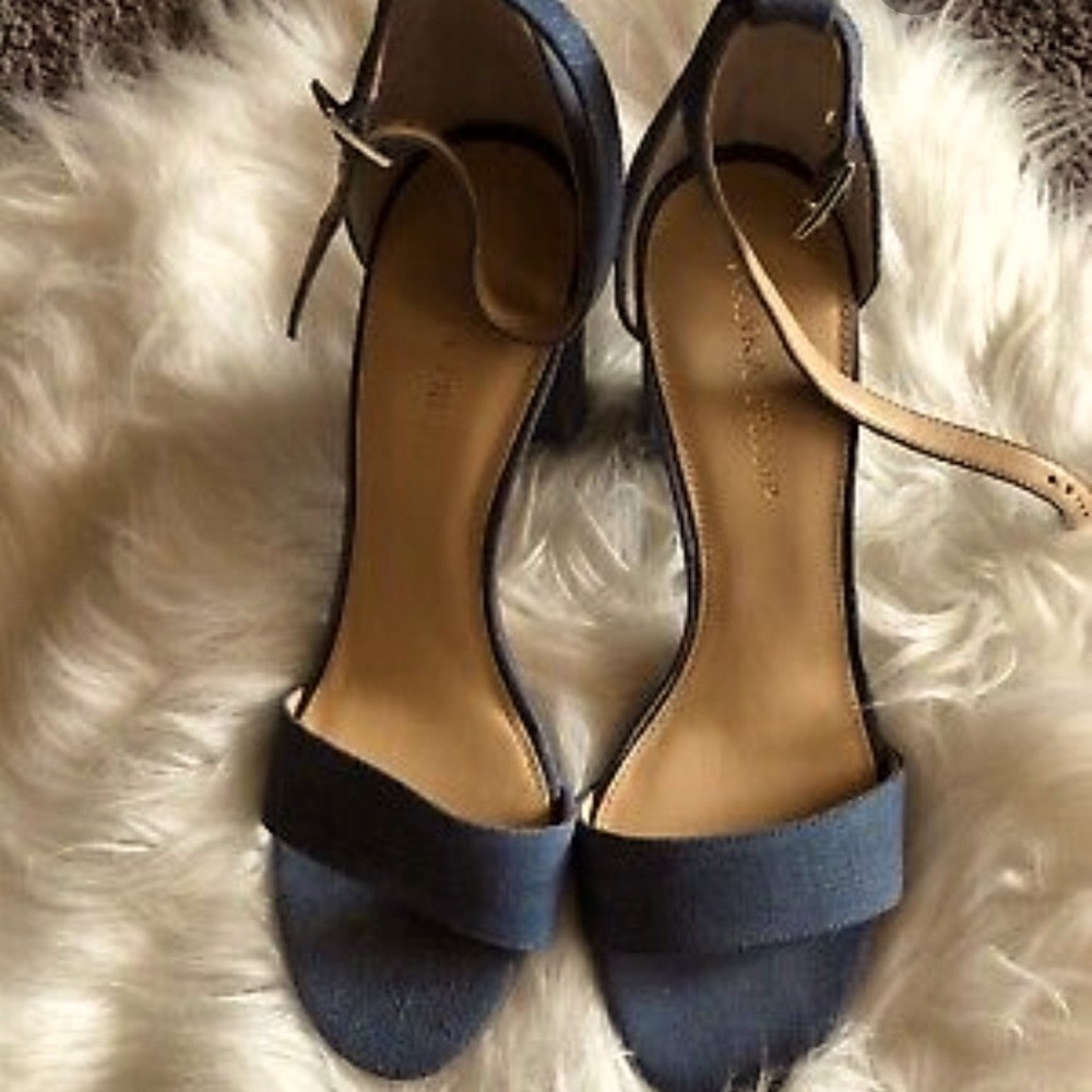 IVANKA TRUMP KLOVER 4 DARK BLUE FABRIC